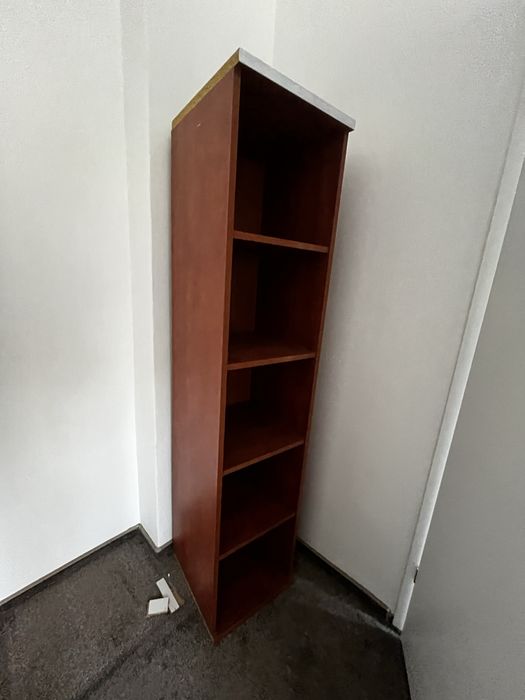 Szafko regal na ksiazki