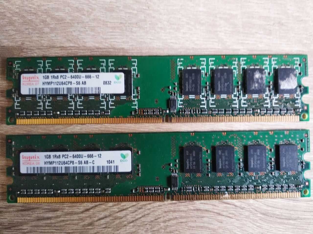 Продам 2 штуки оперативной памяти Hynix HYMP112U64CP8-S6 DDR2 1Gb