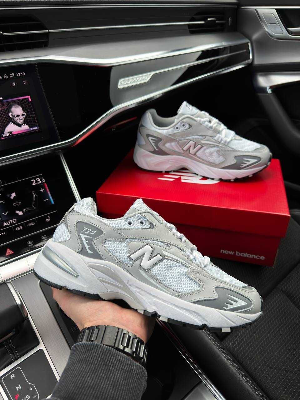 Чоловічі кросівки New Balance 725 Gray Leather White