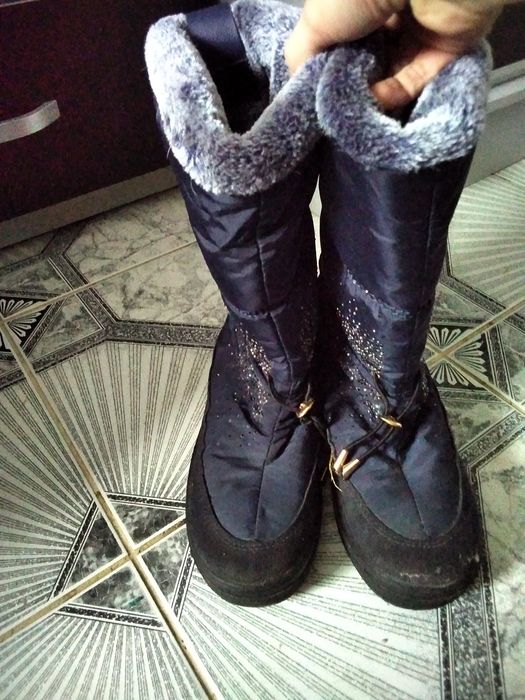 Чоботи зимові зі стразами