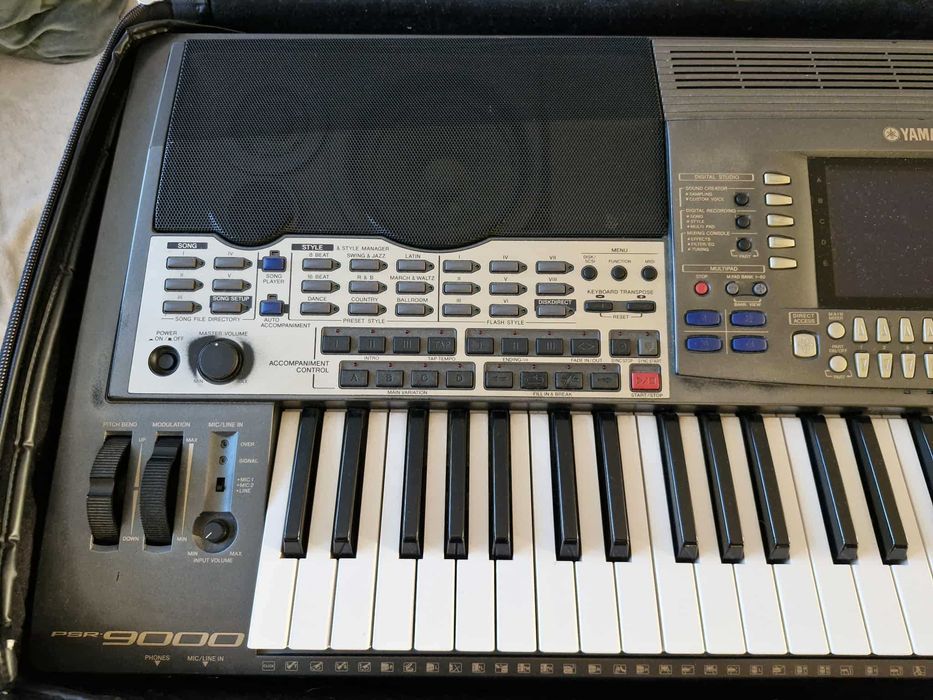 Keyboard YAMAHA PSR 9000