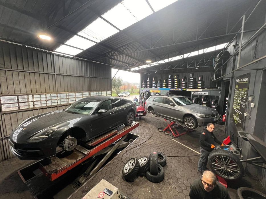 Pneus novos e usados