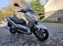 Yamaha X max skuter 125 cc piekny stan