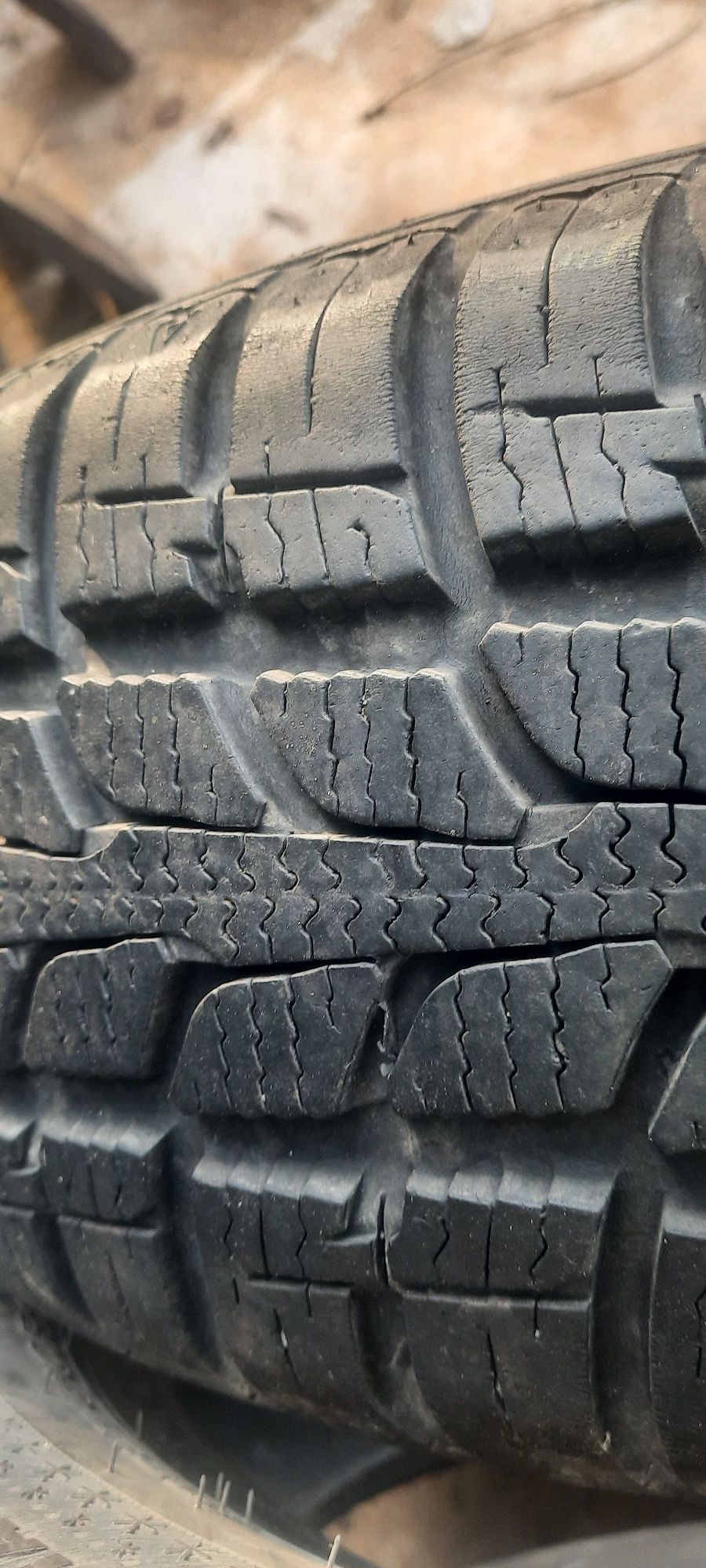 2x opony 185/60R14 ROADSTONE z 2022r