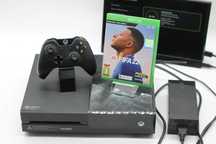 Konsola Xbox One Gra Kontroler 1TB