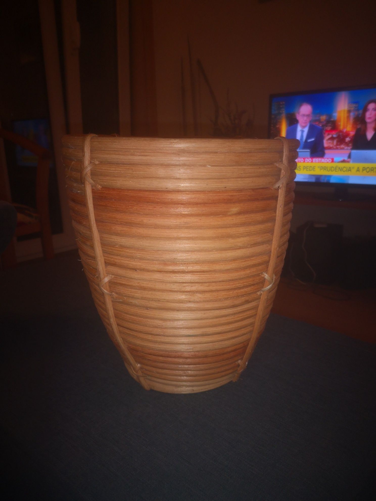 Vaso rattan novo