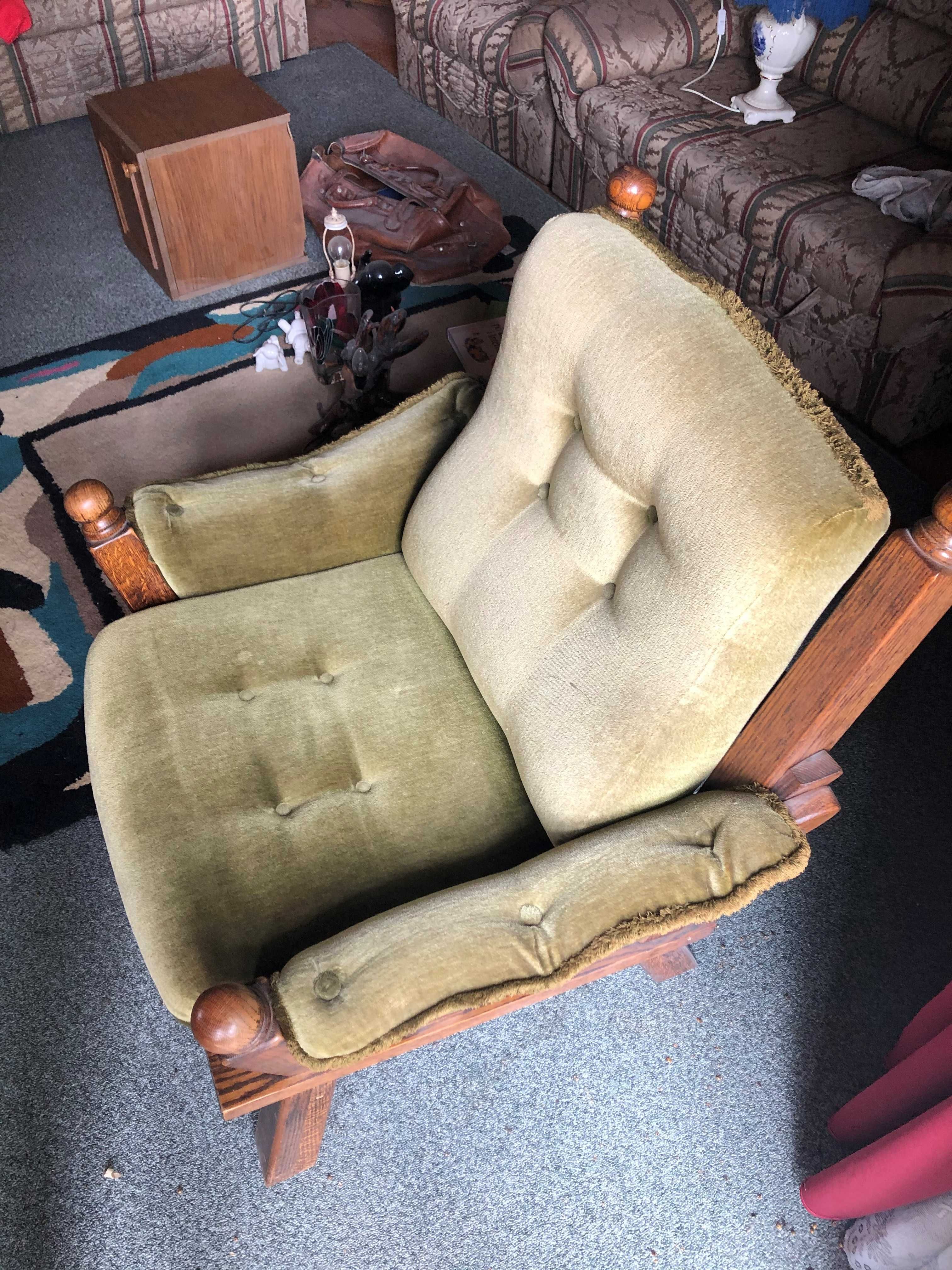 Sofka 2-os. i fotel, drewno b.ładna, tapicerka z pluszu. DO NEGOCJACJI