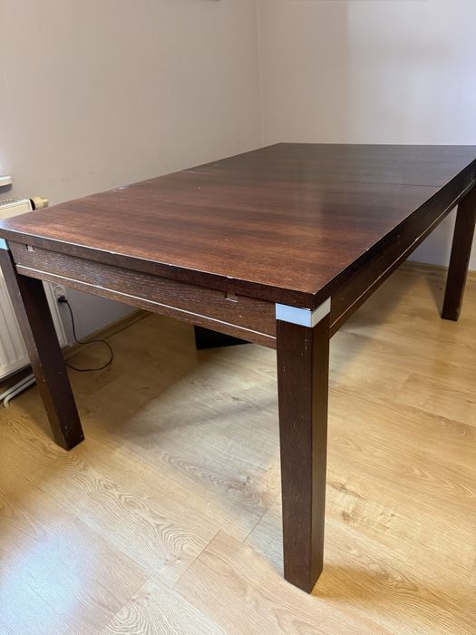 Stół venge. Mocny, drewniany. Blat 97 na 160 (po rozłożeniu więcej).