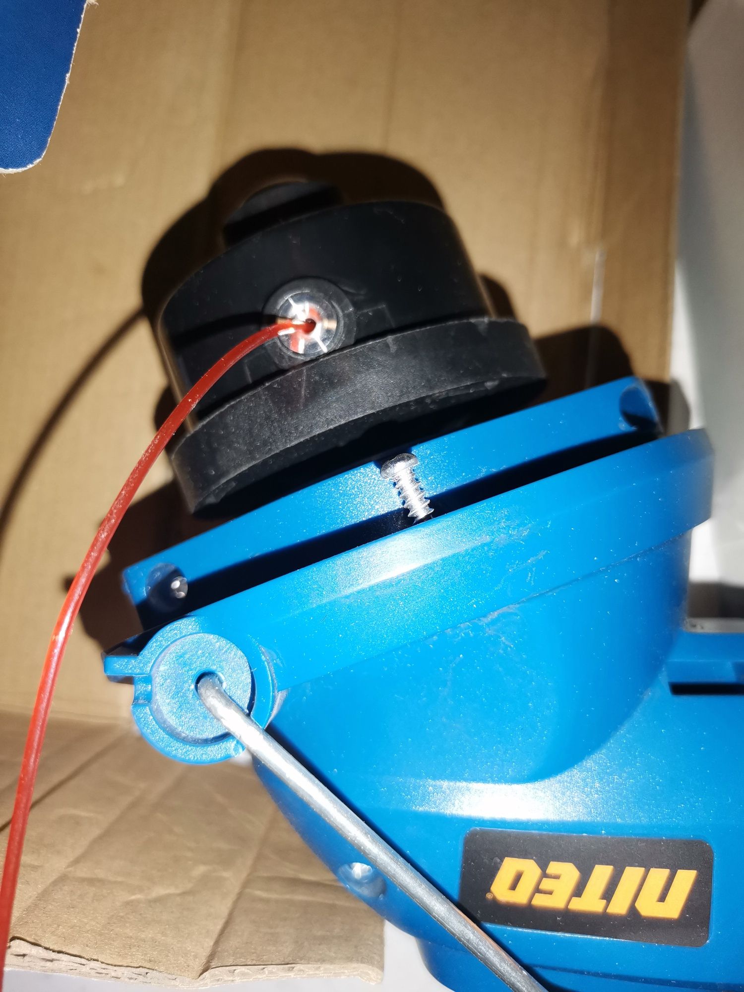 Podkaszarka akumulatorowa NITEO 20V MAX SYSTEM 114CM