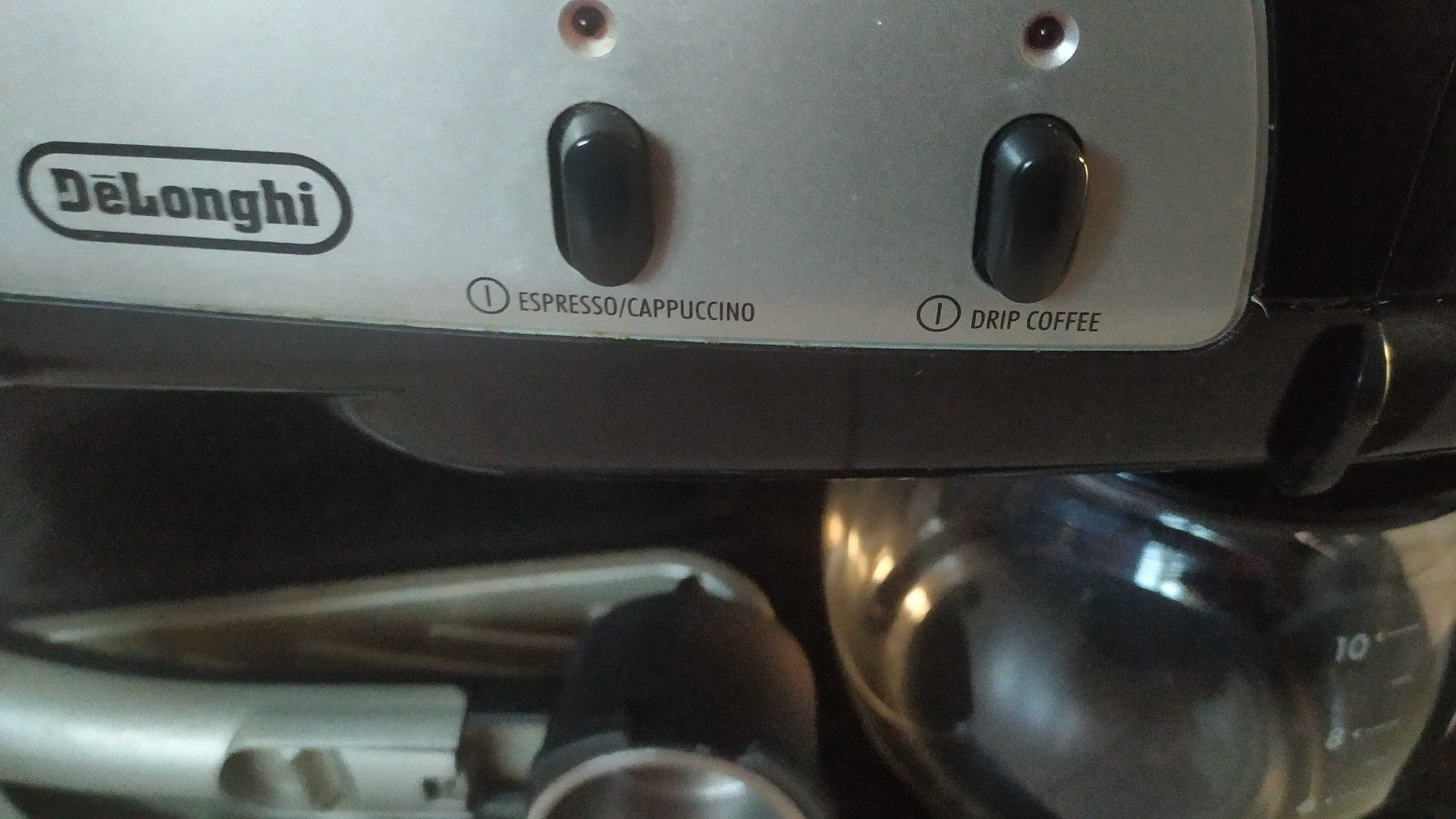 Ekspres ciśnieniowy do kawy Delonghi dwufunkcyjny do kawy ciśnieniowy