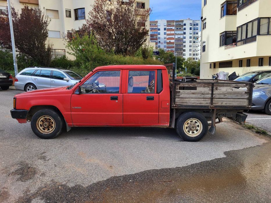 Mitsubishi L200 em óptimas condições