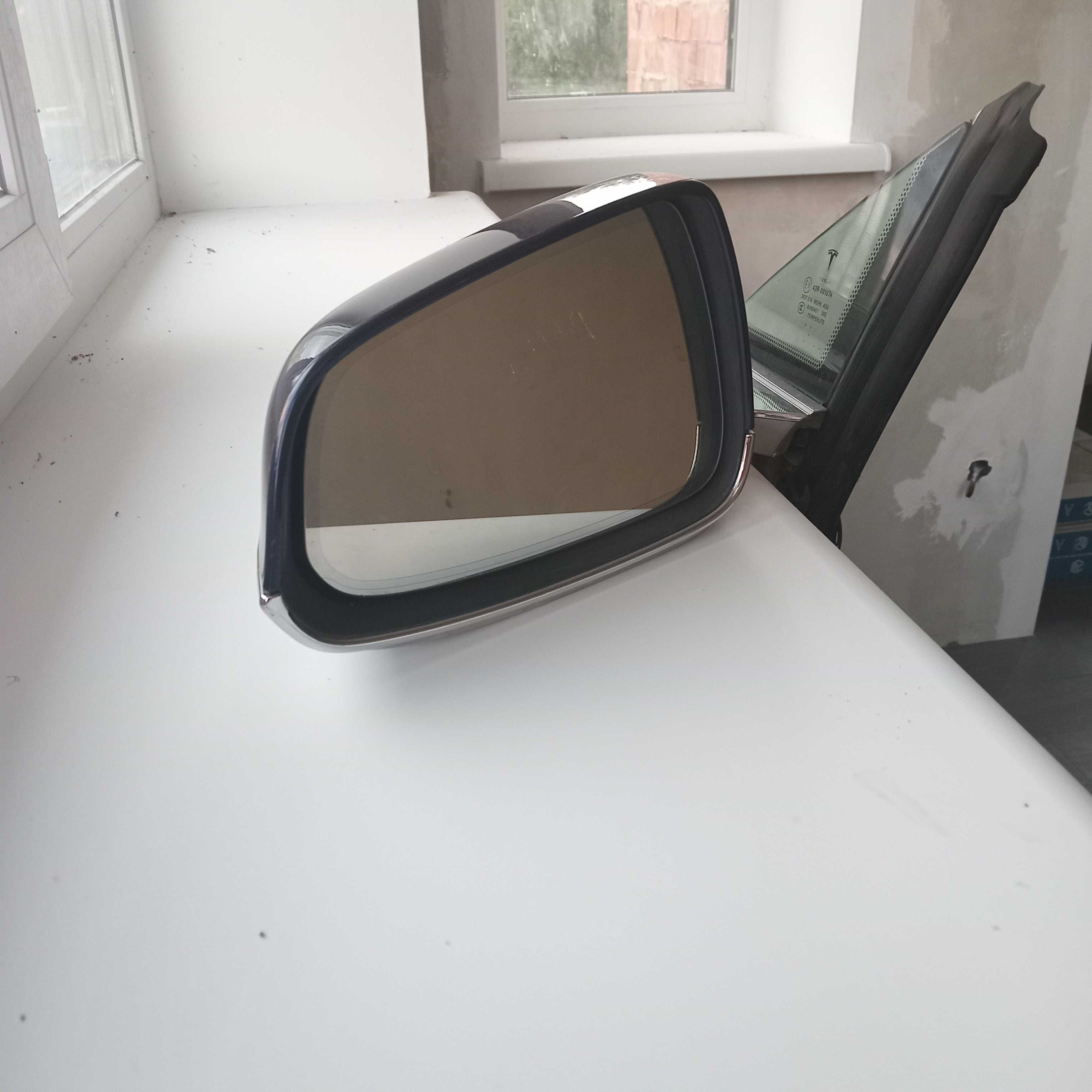 Зеркало ліве до Tesla Model S