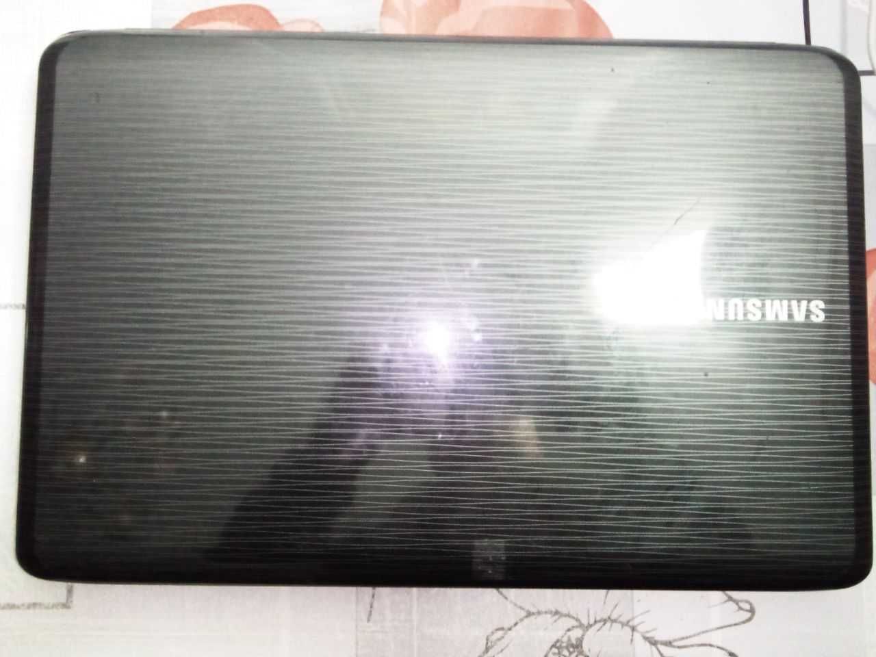 Ноутбук Samsung R523 (NP-R523-DS02UA)