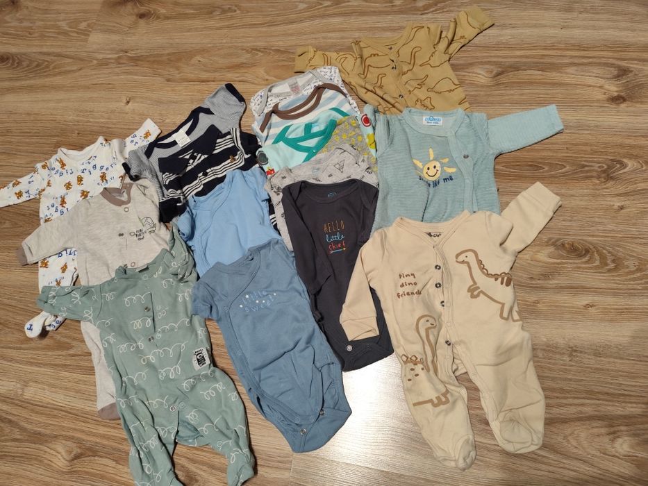 Paka ubrań niemowlęcych 56