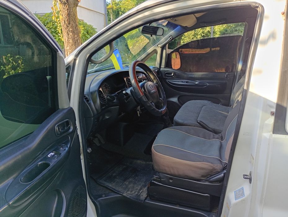 Продам бус Hyundai h-1