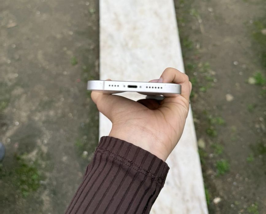 IPhone 14 Plus bom estado