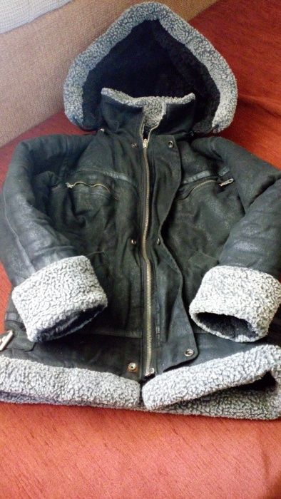 Зимняя куртка на 7-9 лет