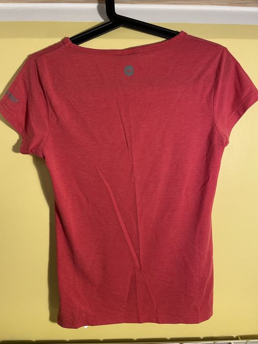 T-shirt czerwono-różowy