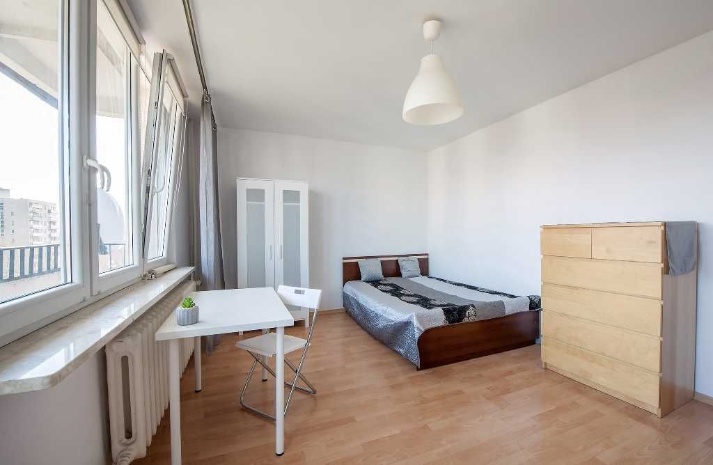 Big (20m2) double bedroom / Duży 20m2 dwuosobowy pokój na Bródnie