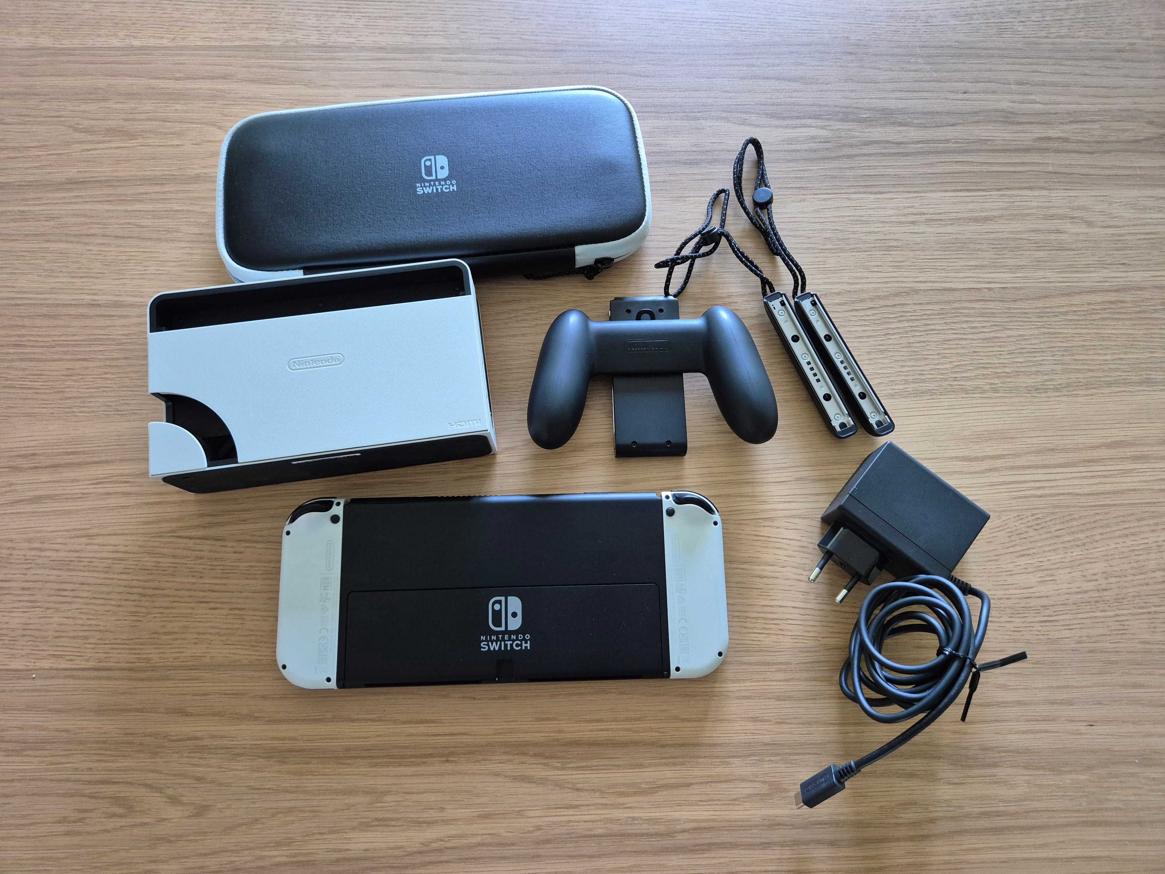 Nintendo switch OLED + kontroler Switch Pro + etui
