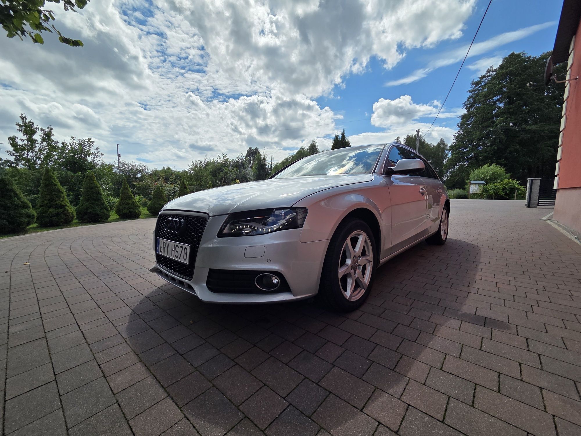 Audi A4 B8 2.0 210KM