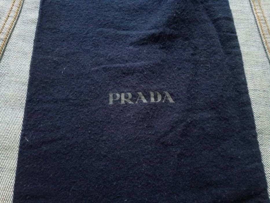 продам пыльник PRADA