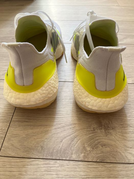 Adidas Ultraboost 21