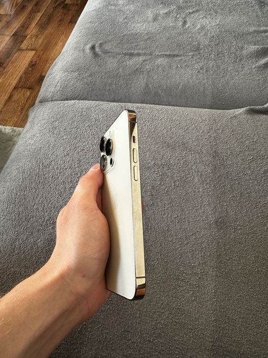 iPhone 14 PRO wersja esim