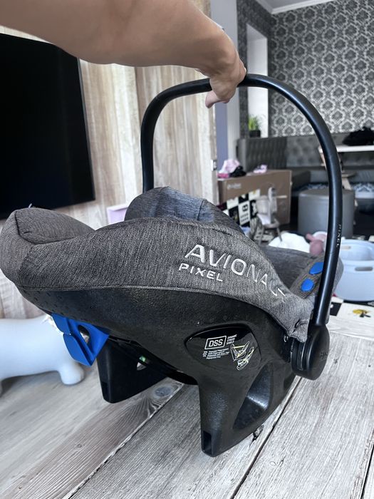 Avionaut pixel fotelik z baza wsztstko w komplecie wszystko sprawne