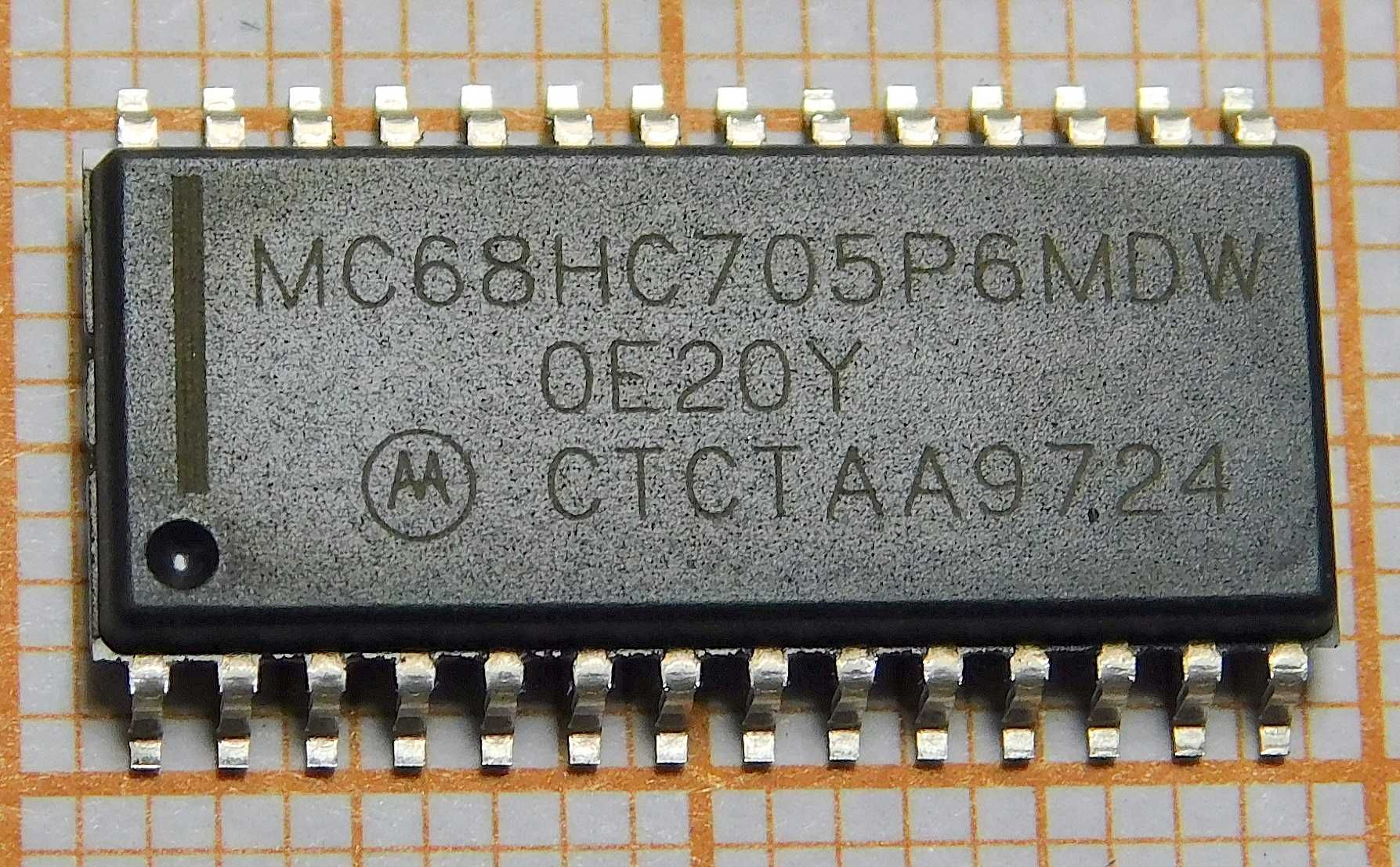 Mikrokontroler 8-bitowy Motorola MC68HC705P6MDW [081]