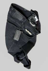 Czarne jeansy Burberry Regular Fit