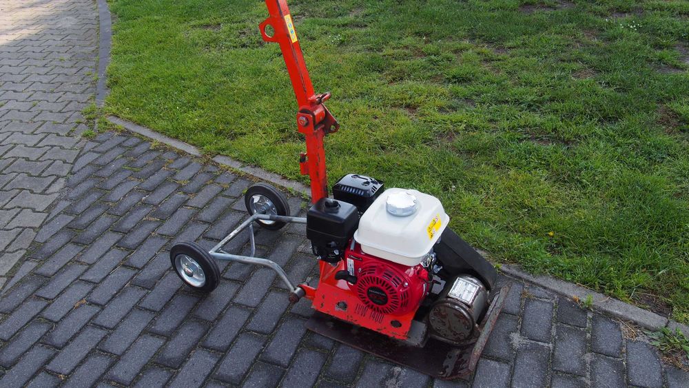 Nemaco LVW 1400 H 69 kg  Honda GX 160 Zageszczarka Ubijarka ubijak