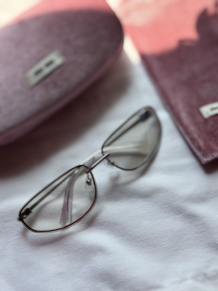 Очки в стиле Miu Miu