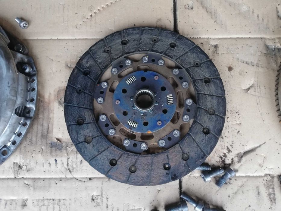 Koło dwumasowe dwumas tarcza sprzęgło Ford Focus MK2 C-Max 2.0 TDCI