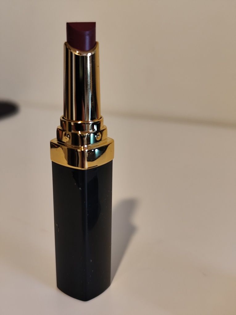 Pomadka Chanel 09