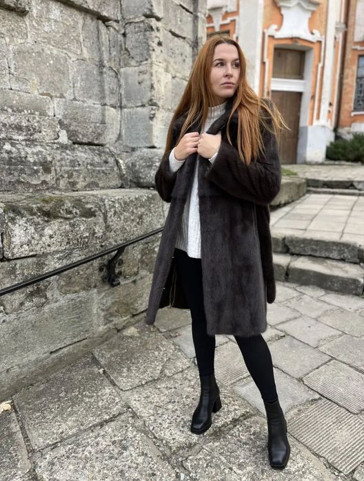 Натуральна Норкова шуба довжина 100 см