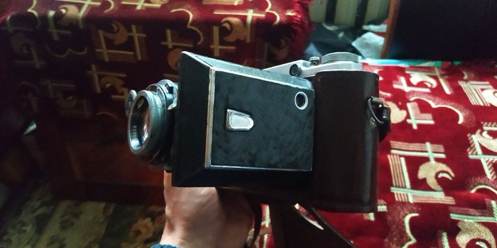 Продам фотоапарат 1960 року прцюючий
