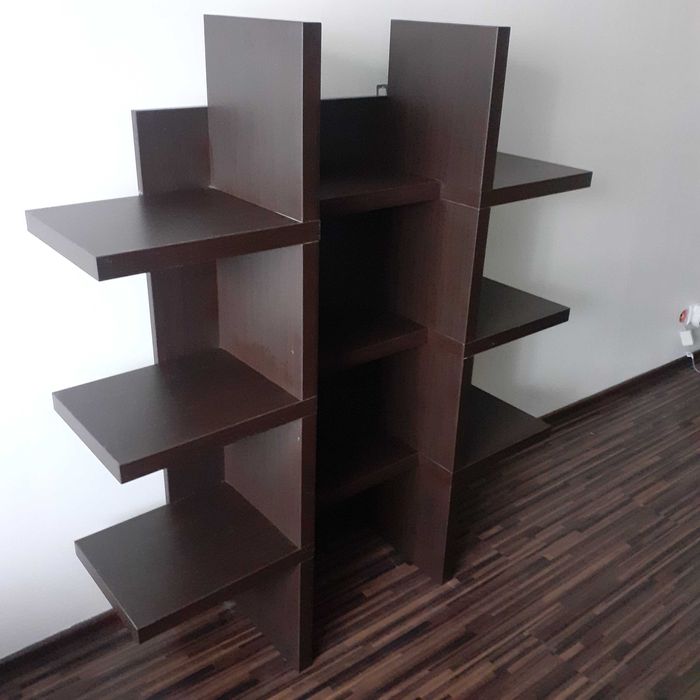 Półka ścienna regał