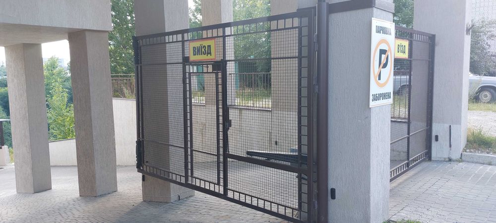 Піч на дрова. Буржуйка.Прихожа.Хвіртки.Ворота.