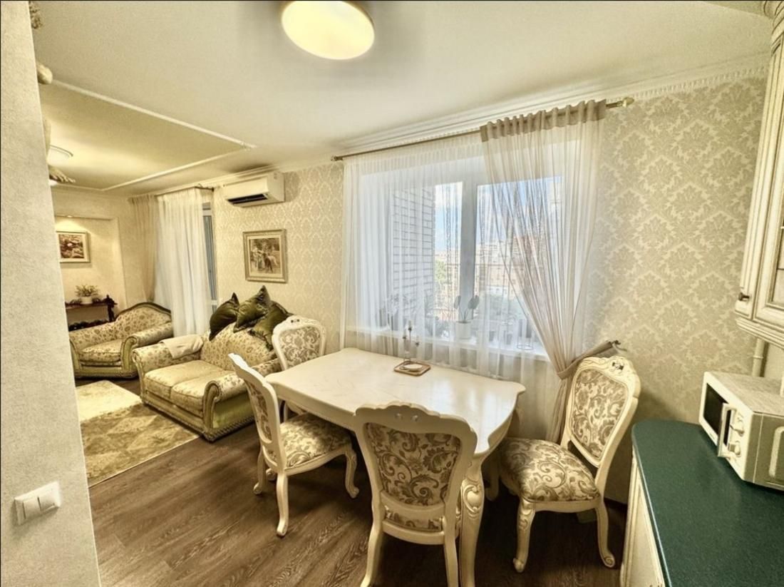 Продам 2 к кв Днепр Центр Поля