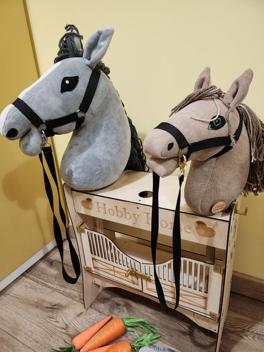2 konie Hobby horse i stajnia