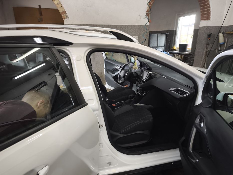 Peugeot 2008 pure tech (2018) 1.2 benzyna z polskiego salonu