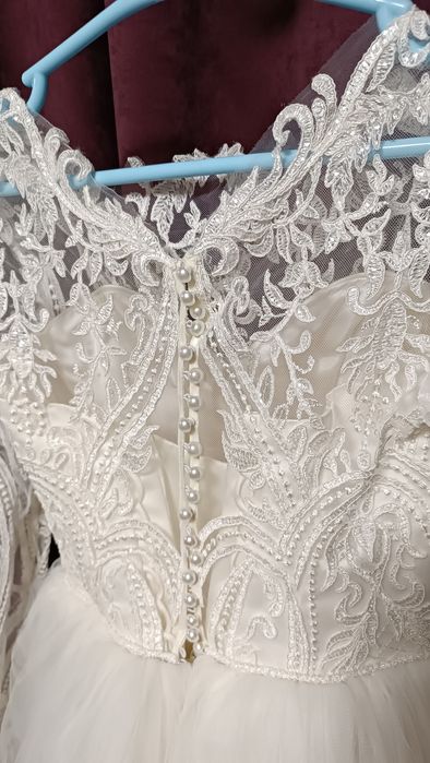 Весільна сукня для тендітної дівчинки