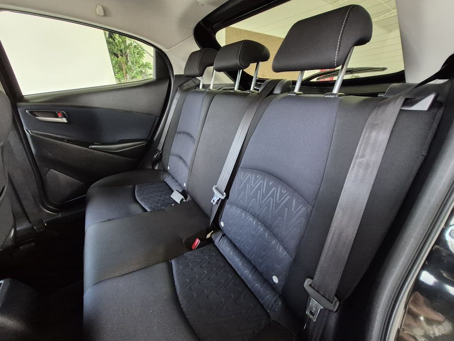 Mazda 2 1.5 - 2015 | GARANTIA | NACIONAL
