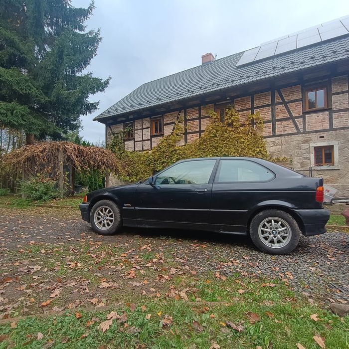 Bmw E36 316I. 1.6 benzyna