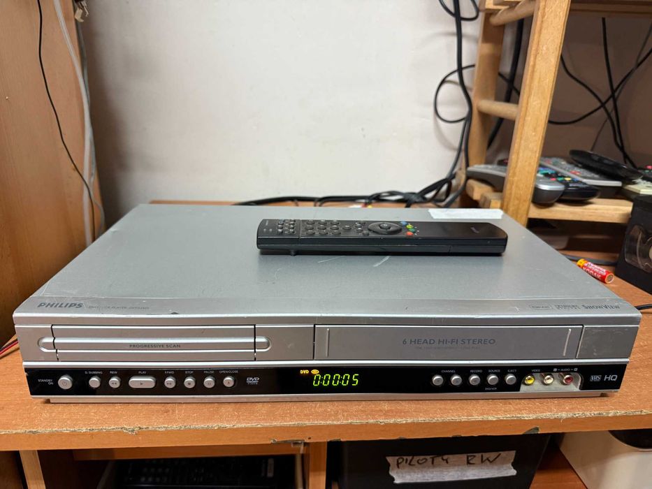 Magnetowid VHS Philips DVP 3350V Pilot HIFI STEREO ,Combo VHS/DVD
