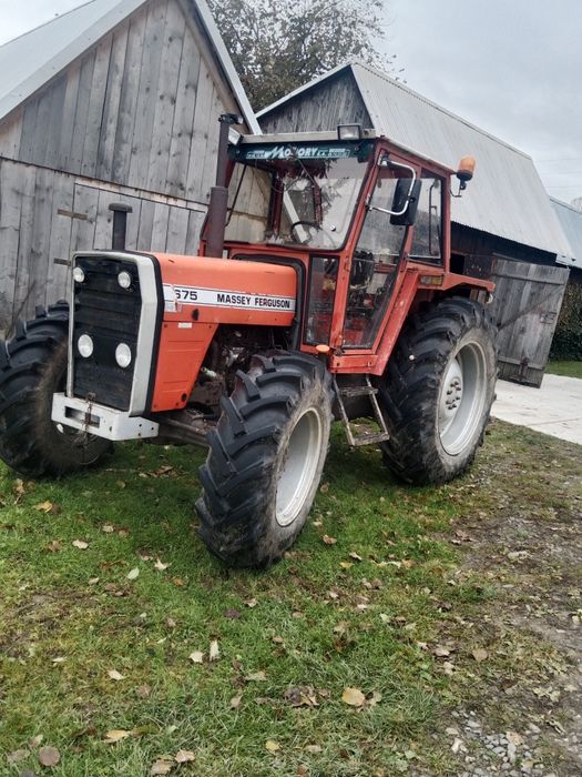 Massey Ferguson 675