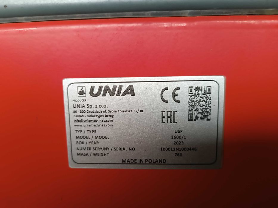 Przedni zbiornik do nawozu Unia  USF 1600