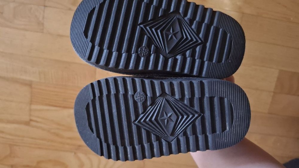 Дитячі черевики зимові