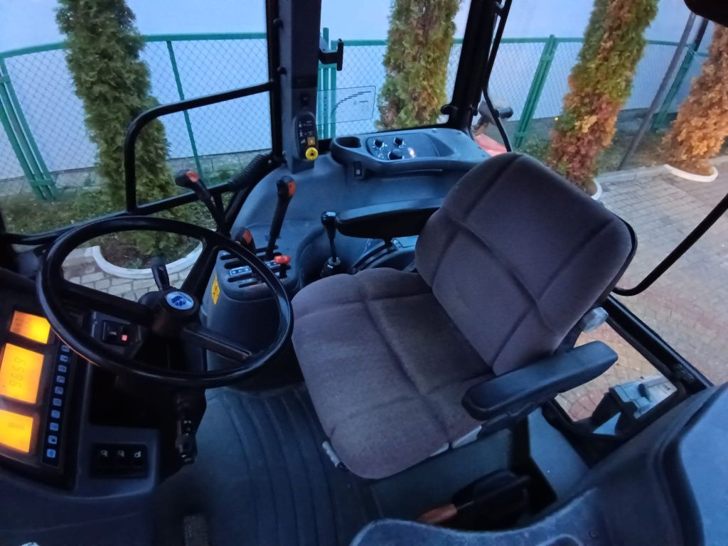 New Holland TS 90